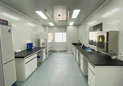 L'agar nutriente BABIO supporta una coltura batterica affidabile per i moderni laboratori di microbiologia